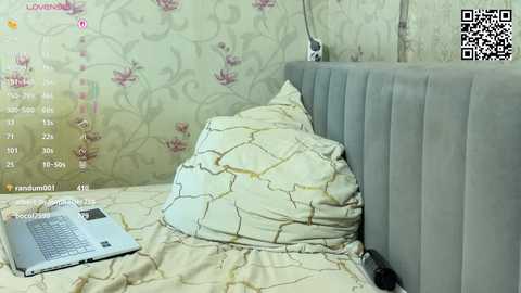 klikerstokens @ chaturbate on 20251017