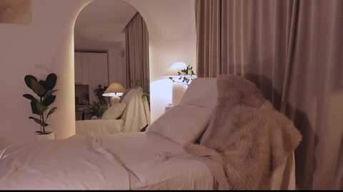 nadia_bliss @ chaturbate on 20251017