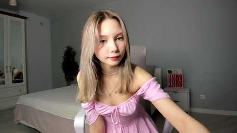 paradi_se @ chaturbate on 20251017