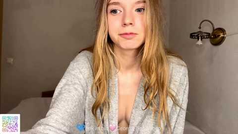 chloe_show @ chaturbate on 20251018