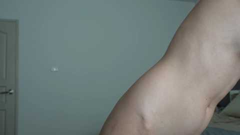 gloriamillss @ chaturbate on 20251018