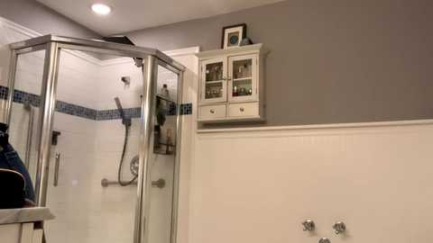 intothewoodswego @ chaturbate on 20251018