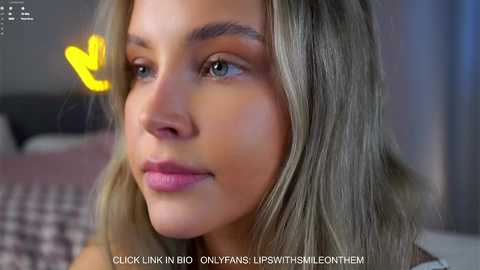 lipswithsmileonthem @ chaturbate on 20251018