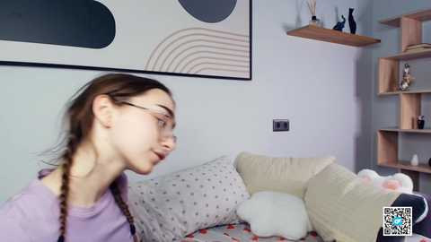 polly_bee @ chaturbate on 20251018