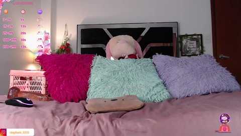 stephanie_golden @ chaturbate on 20251018