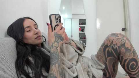 petitealejats @ chaturbate on 20251019