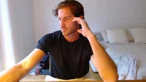 alphahung23 @ chaturbate on 20251020