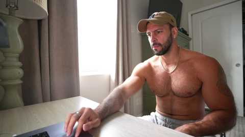 brucestryker @ chaturbate on 20251020