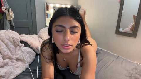 sophiasecretsx @ chaturbate on 20251020