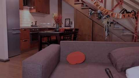 vanillalivitski @ chaturbate on 20251020