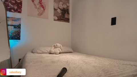 venus_art11 @ chaturbate on 20251020