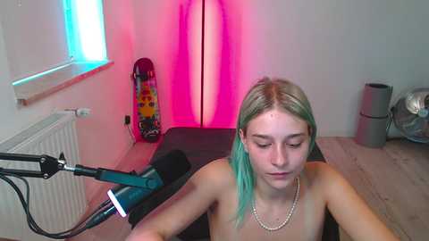 seductivebitxh @ chaturbate on 20251021