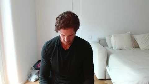 alphahung23 @ chaturbate on 20251022