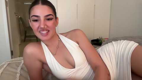 ava_delightt @ chaturbate on 20251022