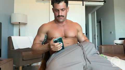 damnimhandsome25 @ chaturbate on 20251022