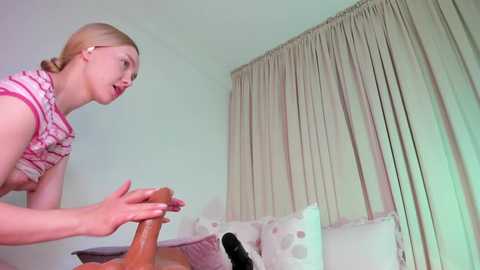 kitty__sophie @ chaturbate on 20251022