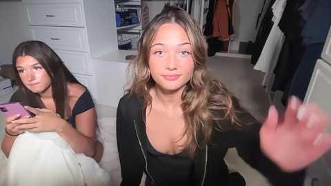 avaowenss @ chaturbate on 20251023