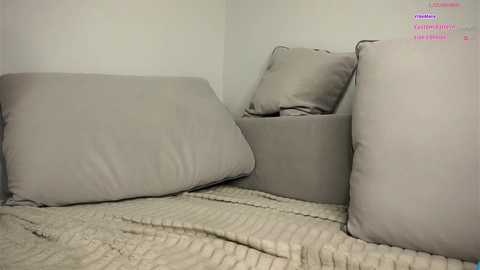 demoninangel @ chaturbate on 20251023