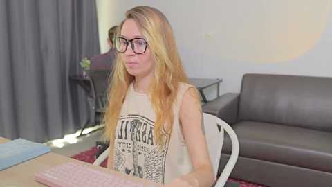 ellcrys @ chaturbate on 20251023