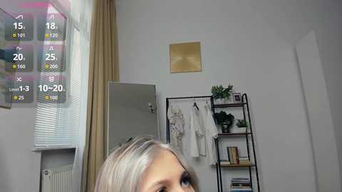 glossybabe_ @ chaturbate on 20251023