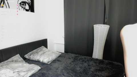 hypno_eyes_babe @ chaturbate on 20251023