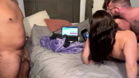 kittywoodyluv @ chaturbate on 20251023