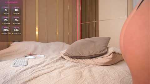 oh_julie @ chaturbate on 20251023