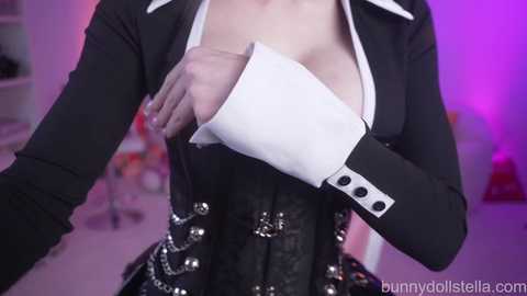 bunnydollstella @ chaturbate on 20251024