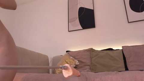 golden_girlsss @ chaturbate on 20251024