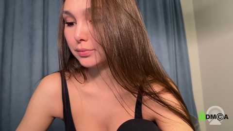 hollyextra @ chaturbate on 20251024