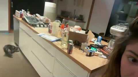 peacheekitty @ chaturbate on 20251024