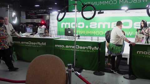 carriemadsin @ chaturbate on 20251025