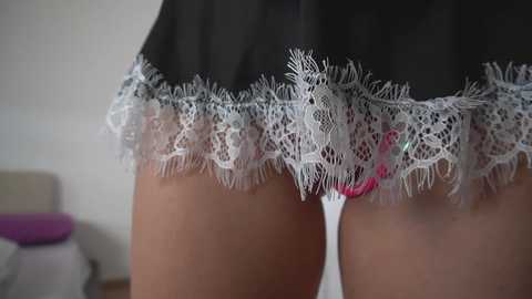 new_dee @ chaturbate on 20251025