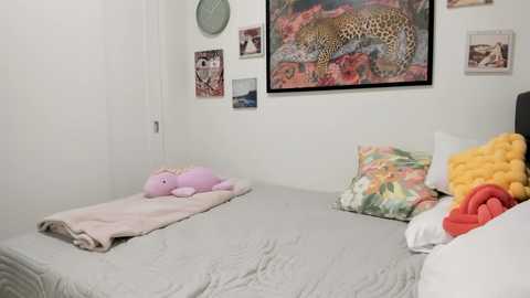 ariah_is_blonde @ chaturbate on 20251026