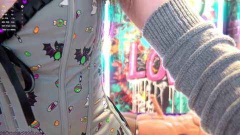 vanessa_love @ chaturbate on 20251026