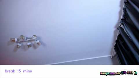 vivian_qwerty @ chaturbate on 20251026