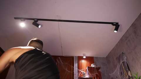 capizzi_ @ chaturbate on 20251027