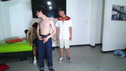 gnecos @ chaturbate on 20251027