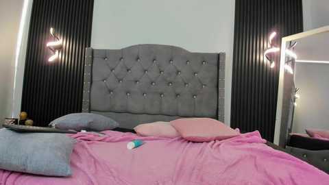 hoot_booys_ @ chaturbate on 20251027