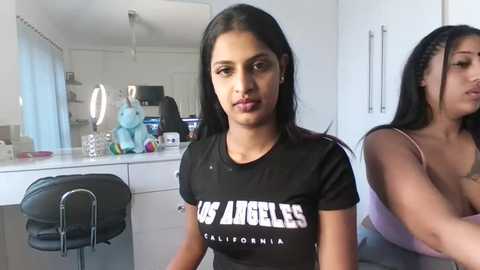 indianpandora @ chaturbate on 20251027