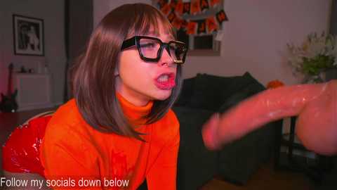 karolinedeep_love @ chaturbate on 20251027