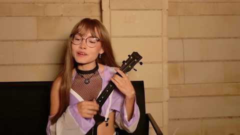 little_effy18_ @ chaturbate on 20251027