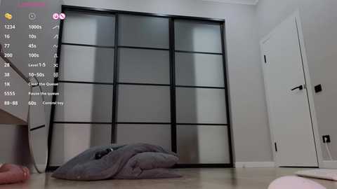 lunajii @ chaturbate on 20251027