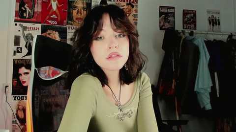 niky_jess @ chaturbate on 20251027