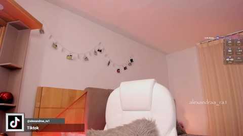 alexandra_ra1 @ chaturbate on 20251028
