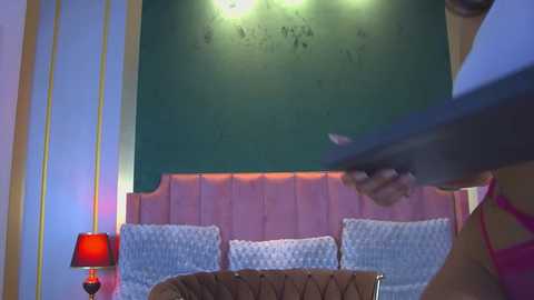 florentina2004 @ chaturbate on 20251028