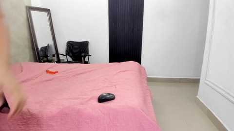 kaleb_violeta @ chaturbate on 20251028