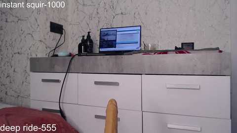 simplegirl1996 @ chaturbate on 20251028