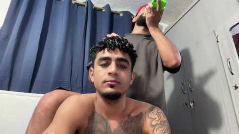 dcollins_ @ chaturbate on 20251029