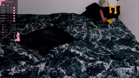 demmi_foxy @ chaturbate on 20251029